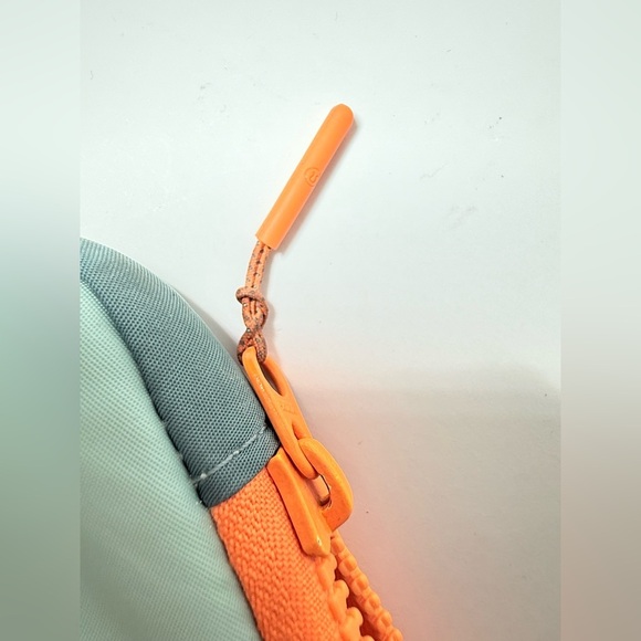 Lululemon Easy Access Crossbody Bag O/S (ATGN/TIDT) Orange Green - Picture 9 of 9